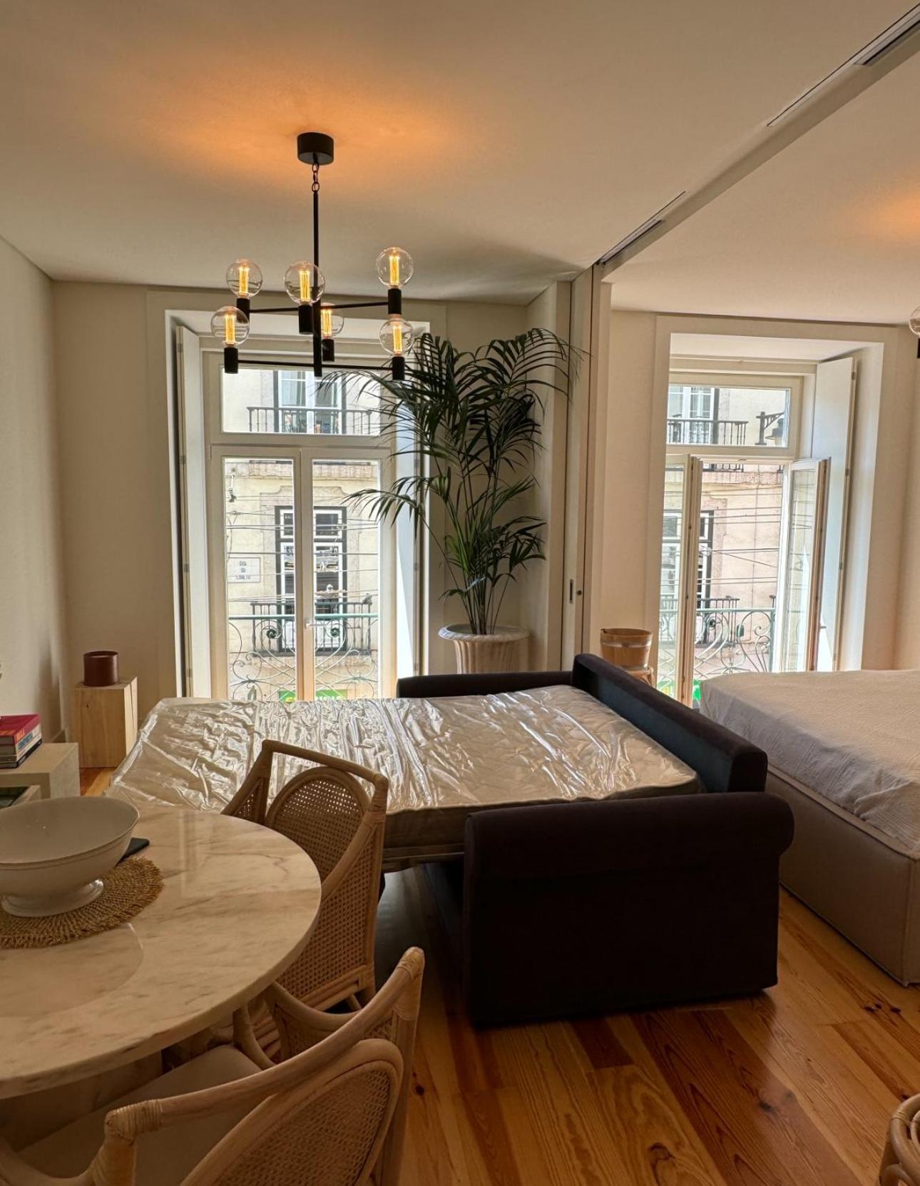 Apartment Chiado Luxury Camoes Lissabon